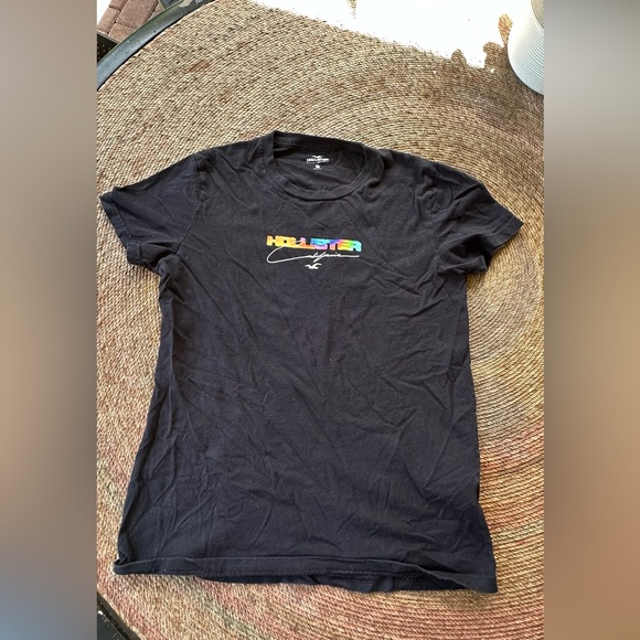 TEE shirt size adult XS, HOLLISTER, - Picture 1 of 5